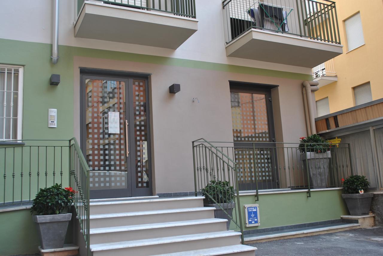 Hotel Residence Laigueglia Free Parking Exterior photo