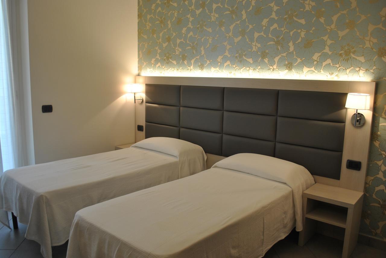 Hotel Residence Laigueglia Free Parking Exterior photo